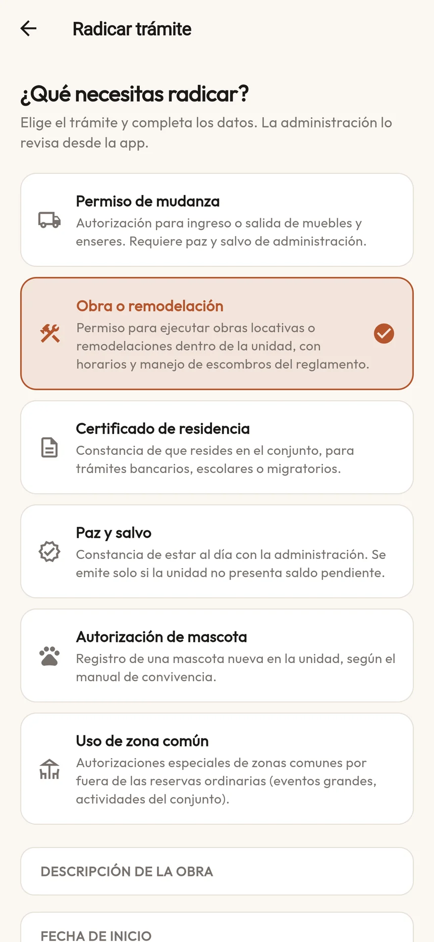 Formulario Radicar trámite con Obra o remodelación ya seleccionado por el asistente y los seis tipos de trámite disponibles.